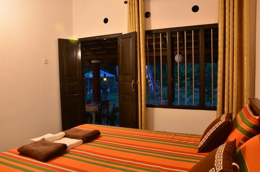 Hotel Aknara Rest Weligama Exterior foto